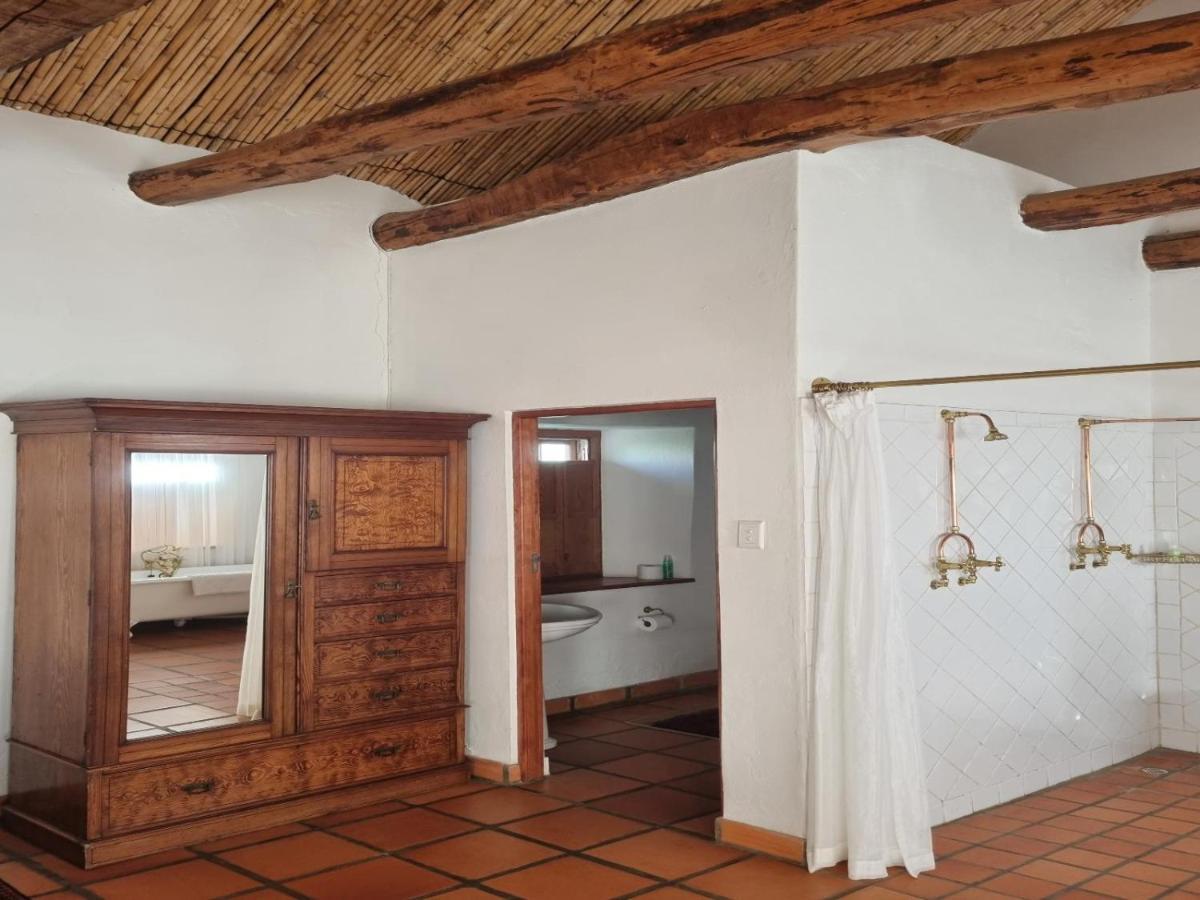 Appartement Red Mountain Ridge Karoo Oasis And Guest Farm à Buffelskloof Extérieur photo