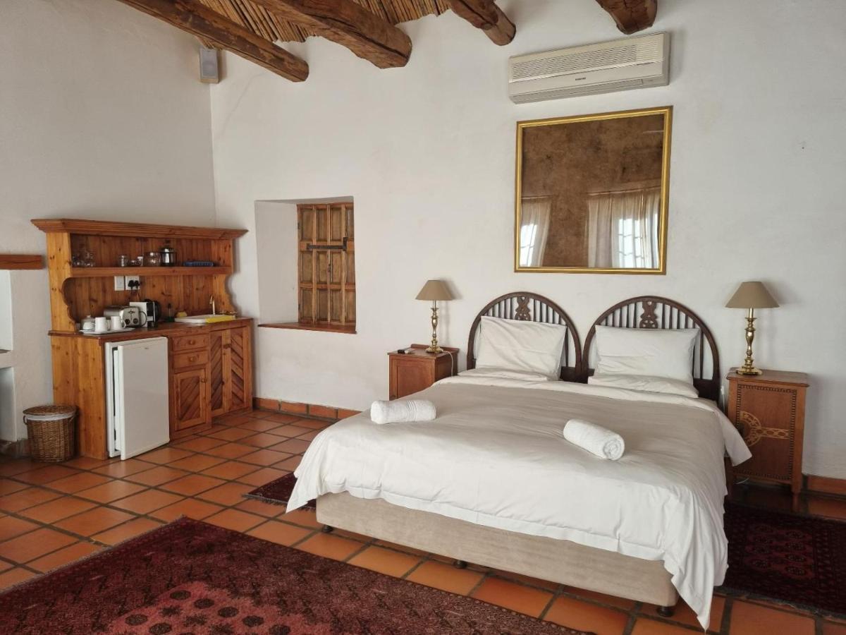 Appartement Red Mountain Ridge Karoo Oasis And Guest Farm à Buffelskloof Extérieur photo